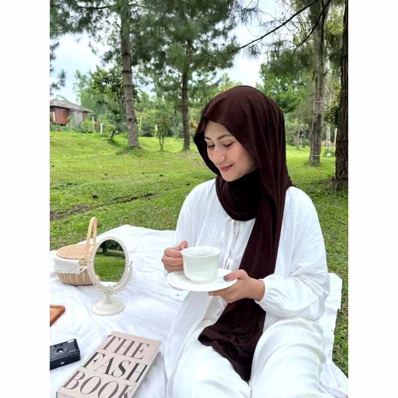 #ShopniQue - Pashmina kaos rayon size 180x70cm / hijab pashmina kaos / fashion muslim hijab pashmina / hijab polos dewasa